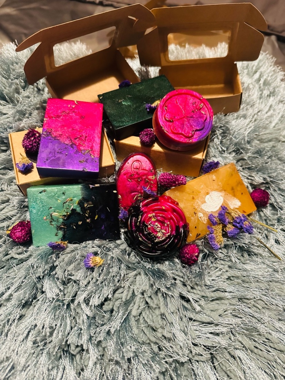 Handmade Assorted Decorative Soaps - Bright Pink,Purple,Green,Gold-set of 7